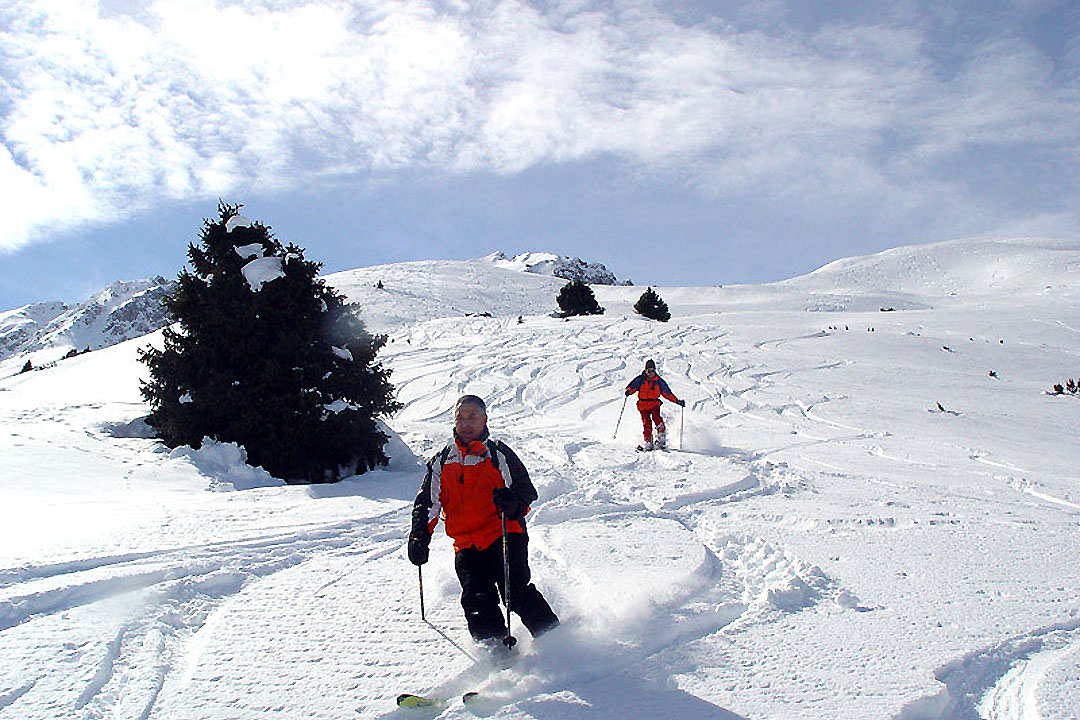 Горнолыжная база Каракол. Активный отдых